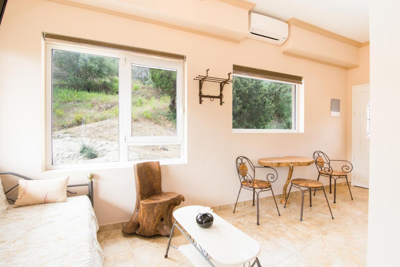 Kadith Studio - Agios Gordios Agios Gordios  Exterior photo